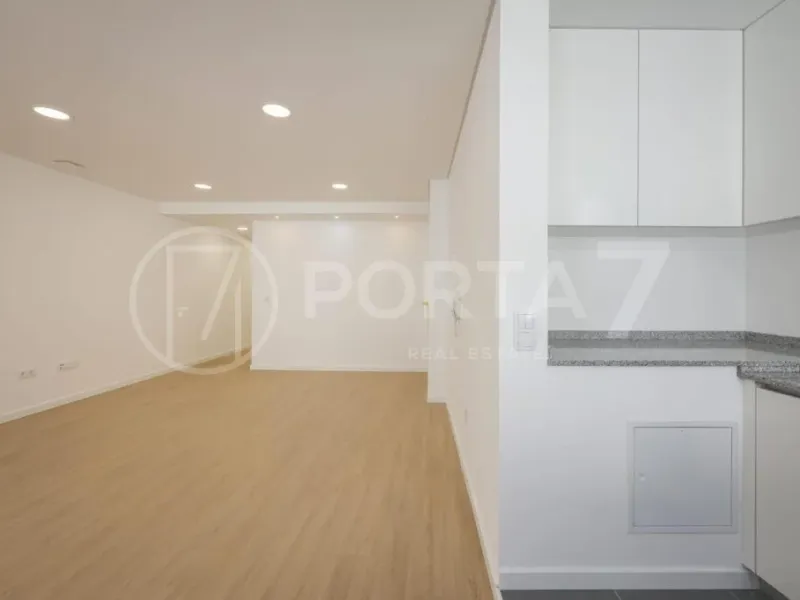 Andar Moradia T3 no Centro de Ílhavo – Pronta a Habitar e a Poucos Minutos das Praias e da Ria de Aveiro