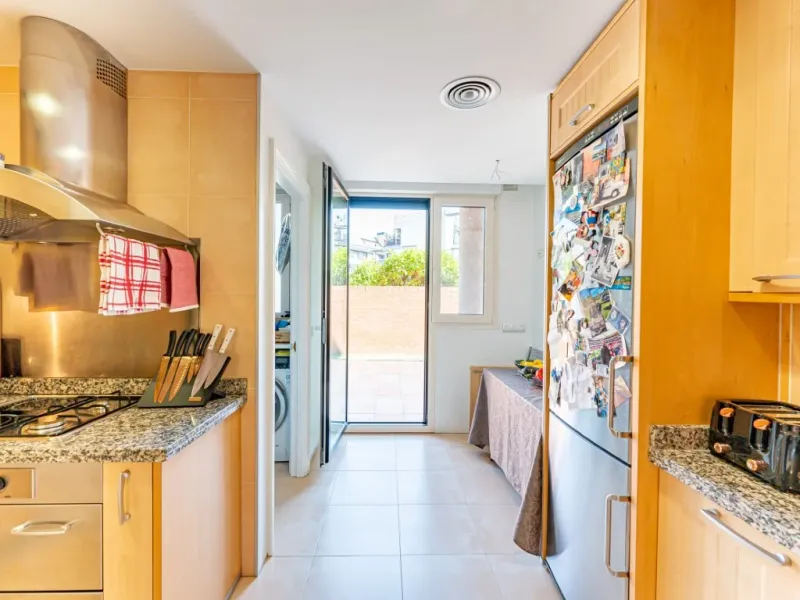 Impresionante bajo con jardín a la venta en Prado de Somosaguas – La Finca