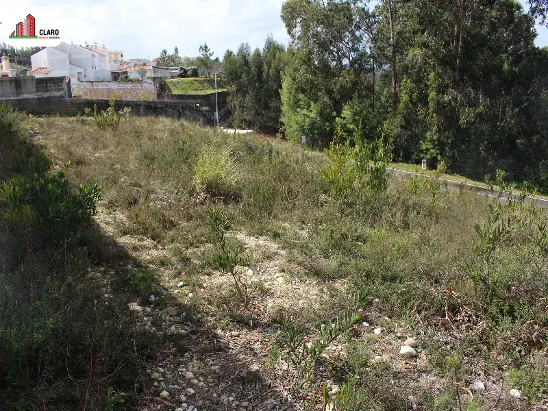 Terreno (550m2) p/ const. Mor. - S. Mart. Bispo