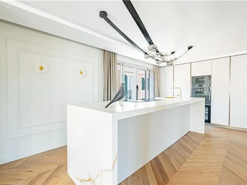 Ático con terraza comunitaria en el Centro Histórico