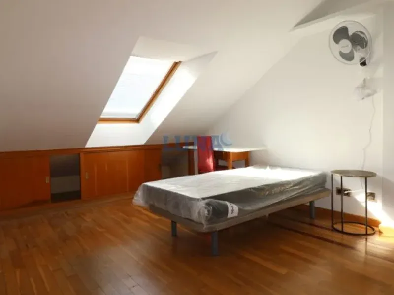 Edificio de 5 plantas con piscina en Getafe