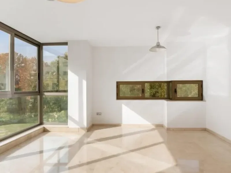 Piso en venta en Granada Paseo Del Salon