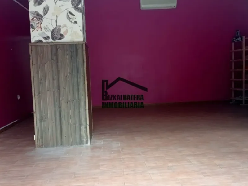 SE VENDE LOCAL DE 60 M2 EN MIRIBILLA