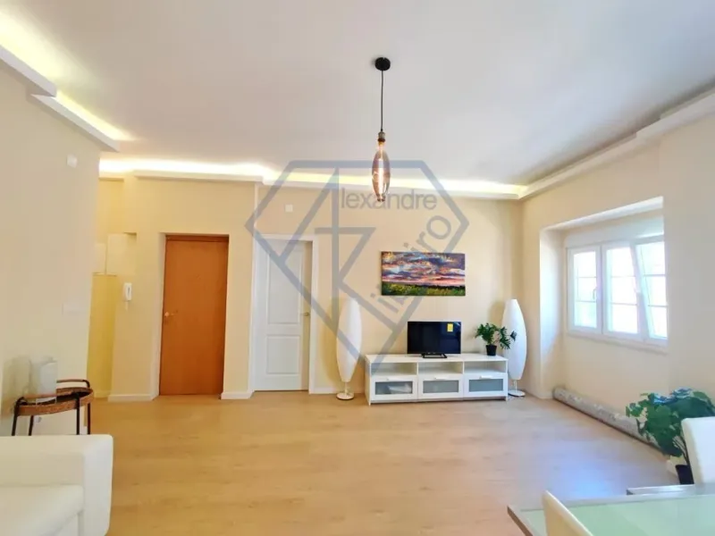 Apartamento T3 mobilado e equipado pronto a habitar