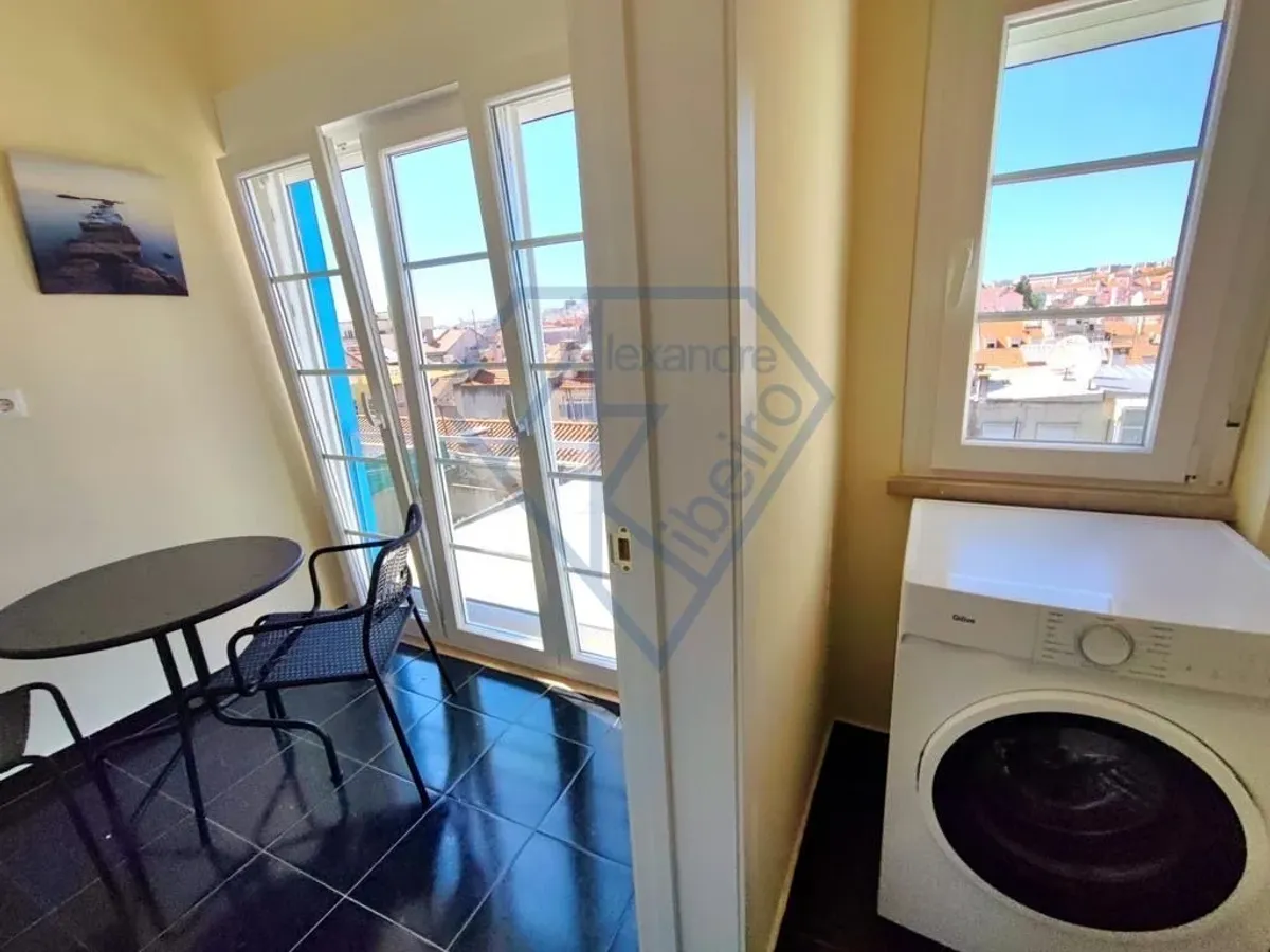 Apartamento T3 mobilado e equipado pronto a habitar