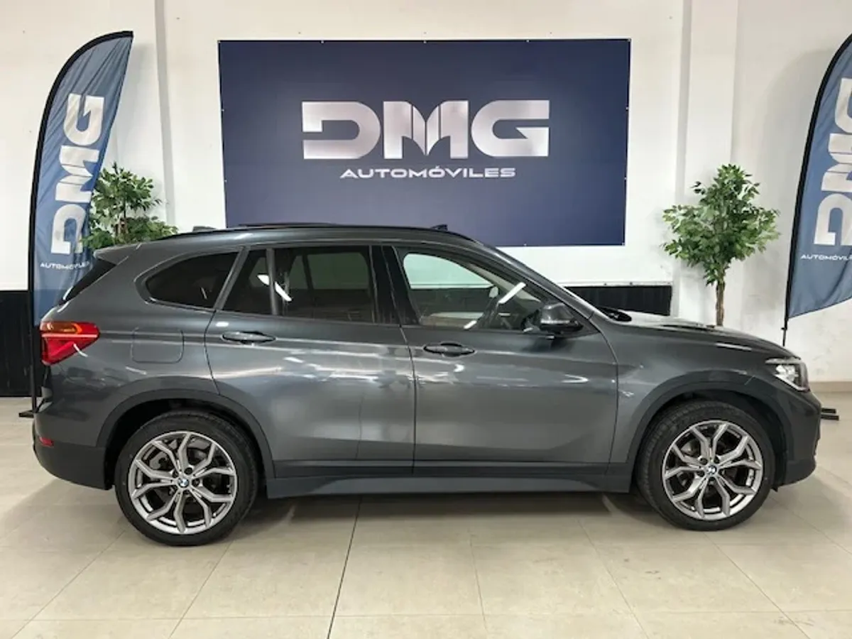 BMW X1 sDrive18i 5D Xline