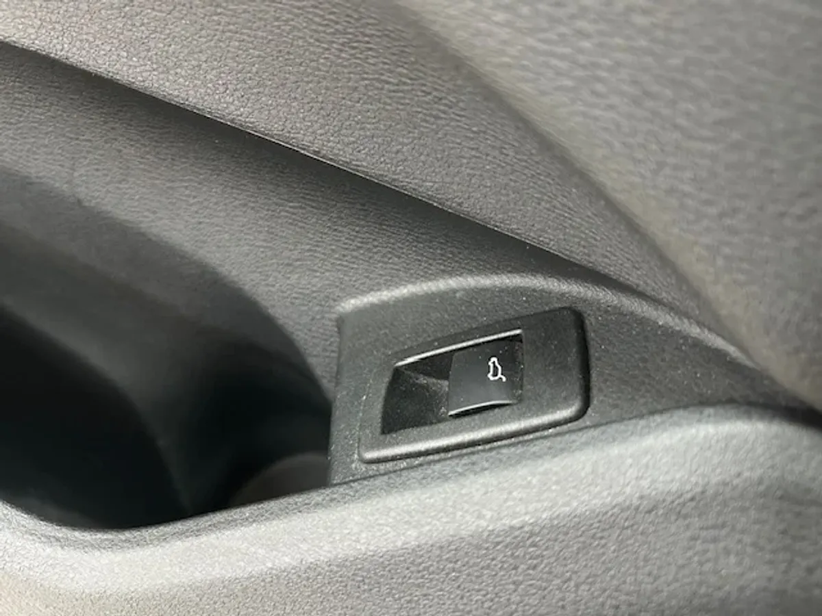 BMW X1 sDrive18i 5D Xline