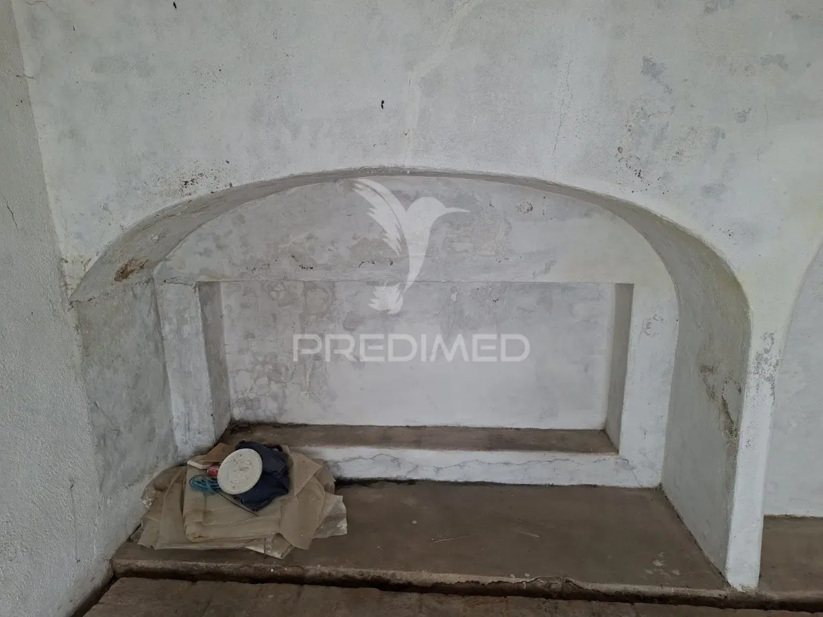 Garagem c/ 20m² no Centro de Alandroal