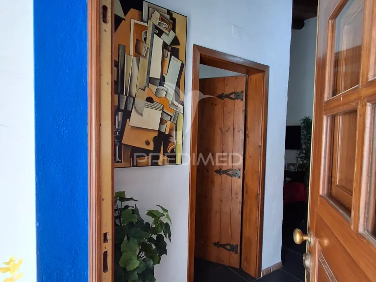 Moradia T2 com salamandra e pátio exterior