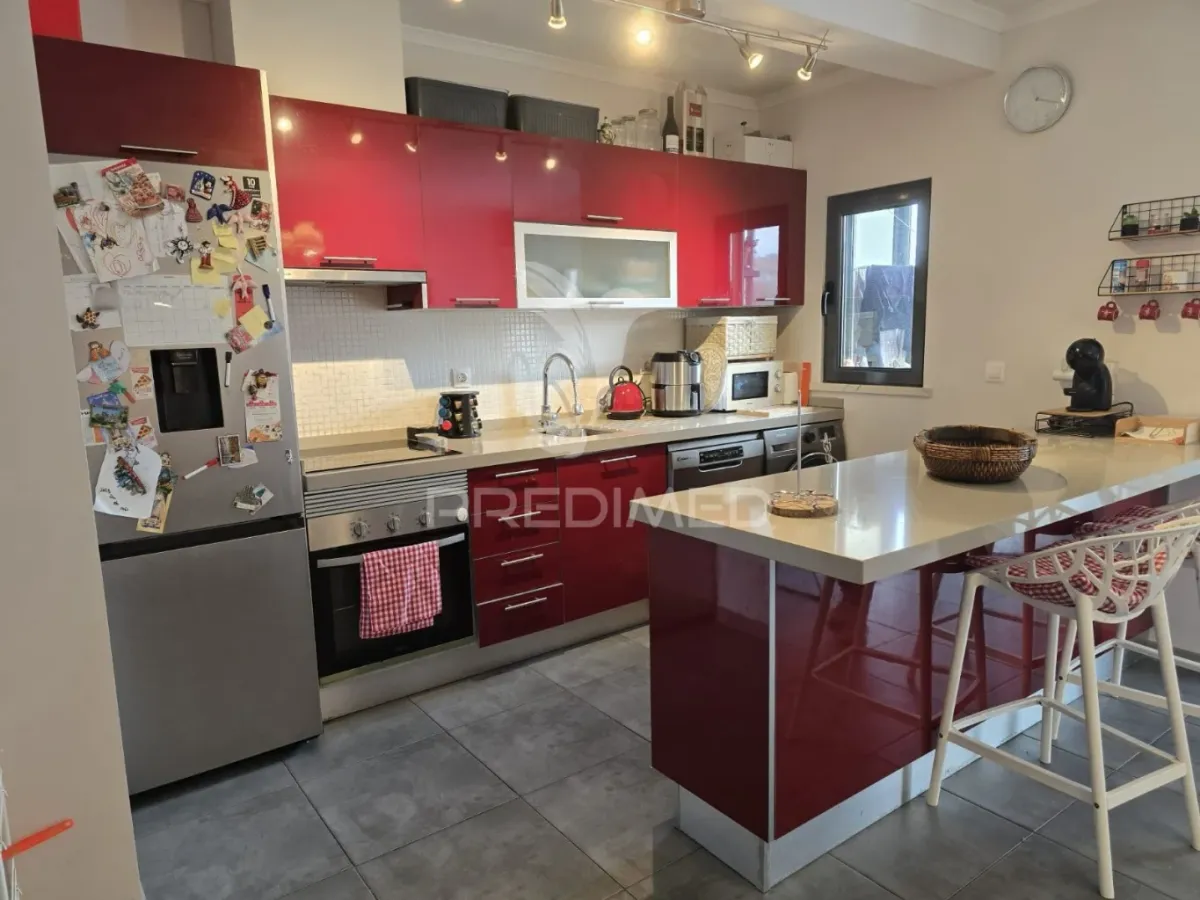 T2 com parqueamento no centro de Grândola