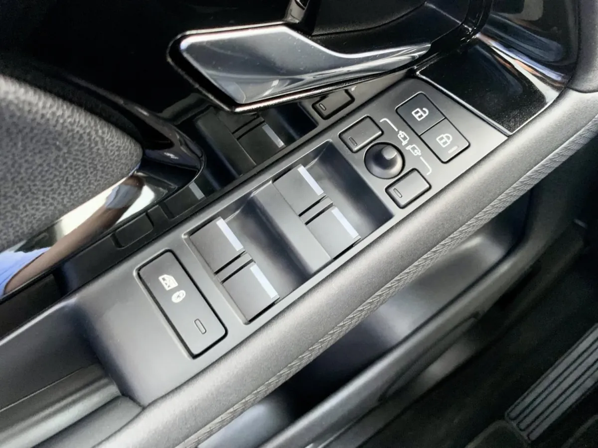 Land Rover Range Rover Evoque 1.5 P300e AWD R-Dynamic S Auto