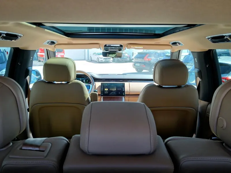 Land Rover Range Rover 3.0 P460e HSE