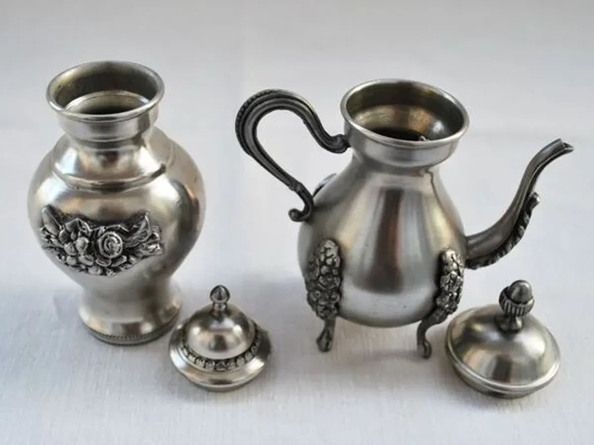 2 miniaturas em estanho 