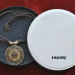 Colar da marca Honey de 2008  4