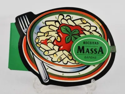 Mini livro com íman, com receitas rápidas de massa