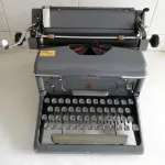 Máquina de escrever IMPERIAL 65 vintage typewriter 1