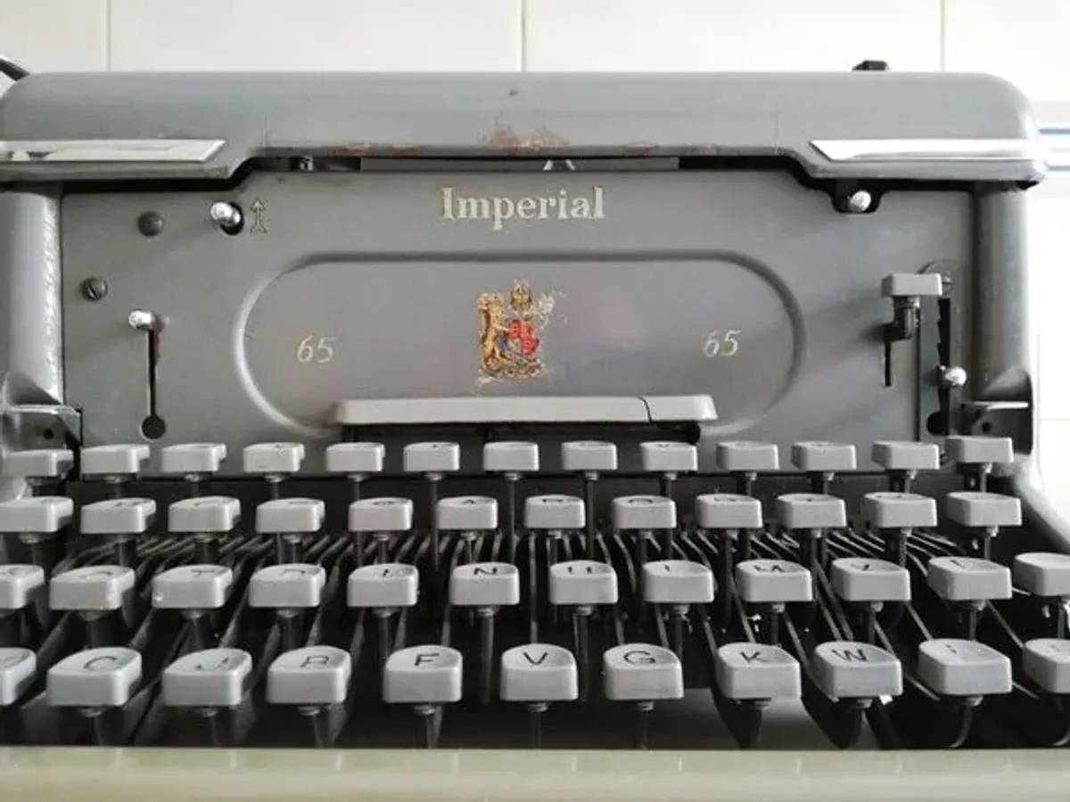 Máquina de escrever IMPERIAL 65 vintage typewriter