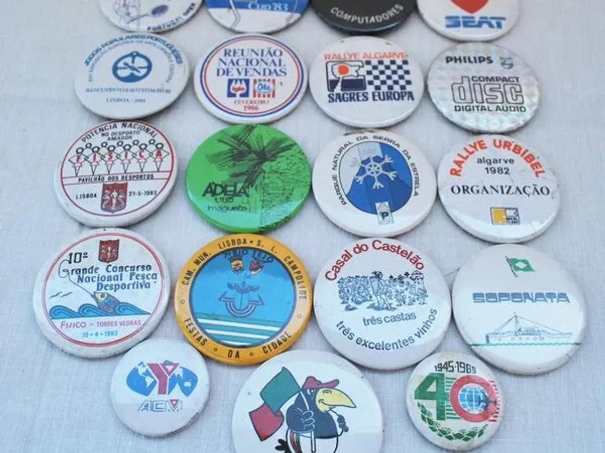 Crachás publicitários dos anos 80 