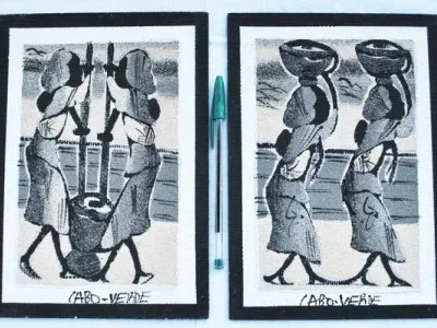 2 pequenos quadros feitos com areia Cabo Verde
