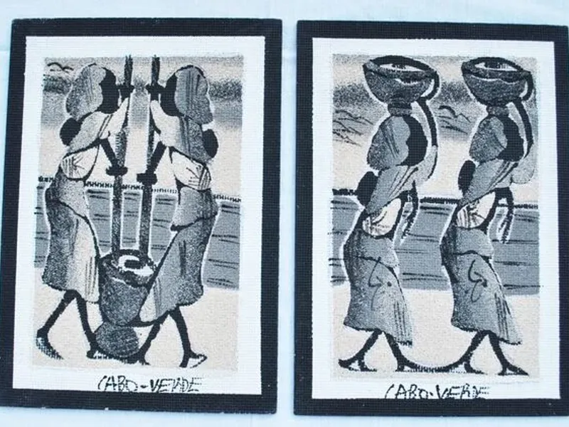 2 pequenos quadros feitos com areia Cabo Verde