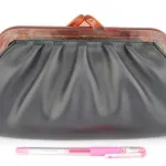 Mala de mão dos anos 60, em pele, da casa Galeão 5