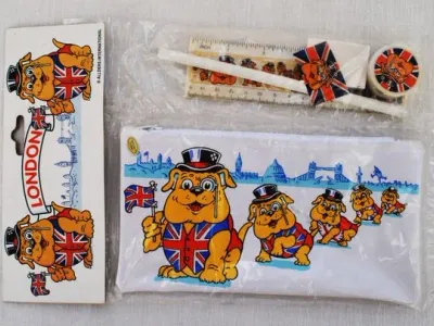 Recordação de Londres - Estojo, lápis, afia, régua