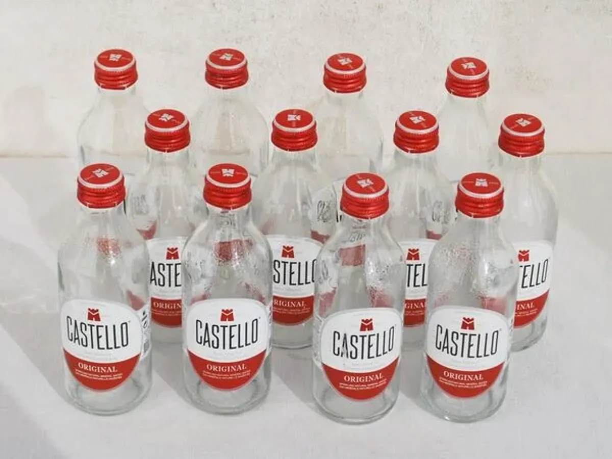 12 garrafas de 250 ml de Àgua Castello vazias