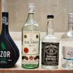 12 garrafas de 250 ml de Àgua Castello vazias 4