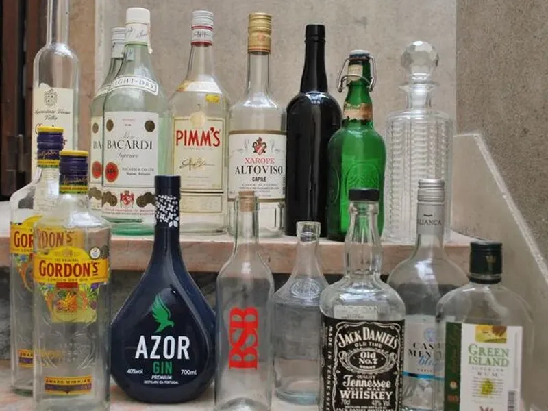 12 garrafas de 250 ml de Àgua Castello vazias