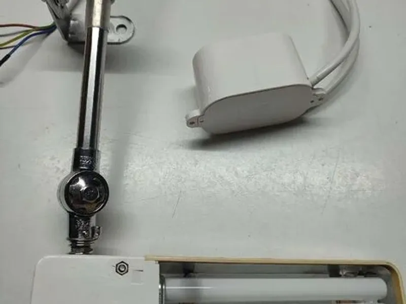 Candeeiro para máquina de costura