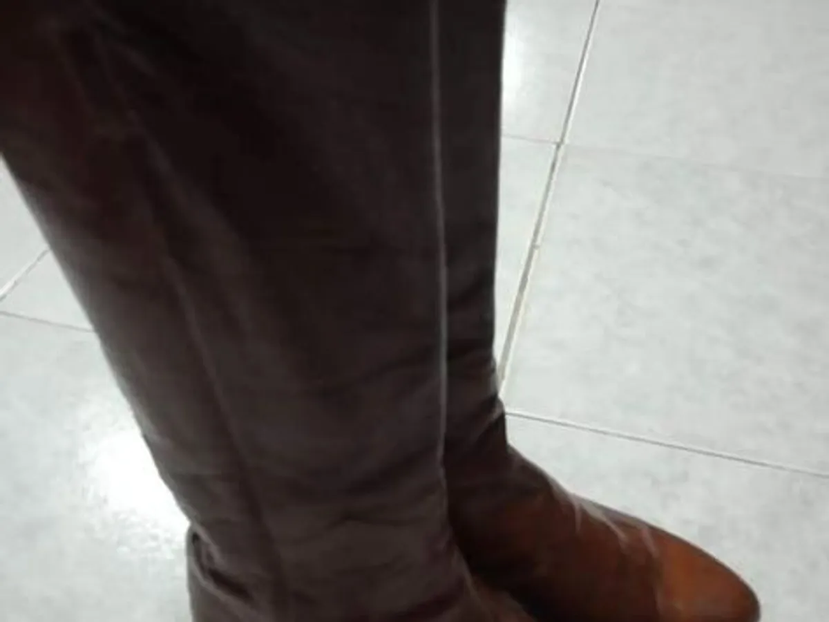 botins de cabedal ensebados 