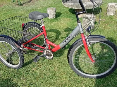 Triciclo - bicicleta de 3 rodas