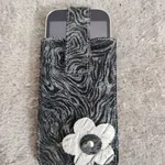 Bolsa para telemóvel em pele artesanal  2