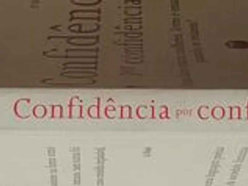Confidência por Confidência - Paule Constant