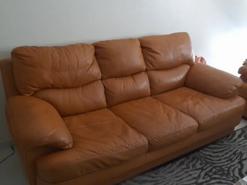 Vendo sofá de 3 lugares 