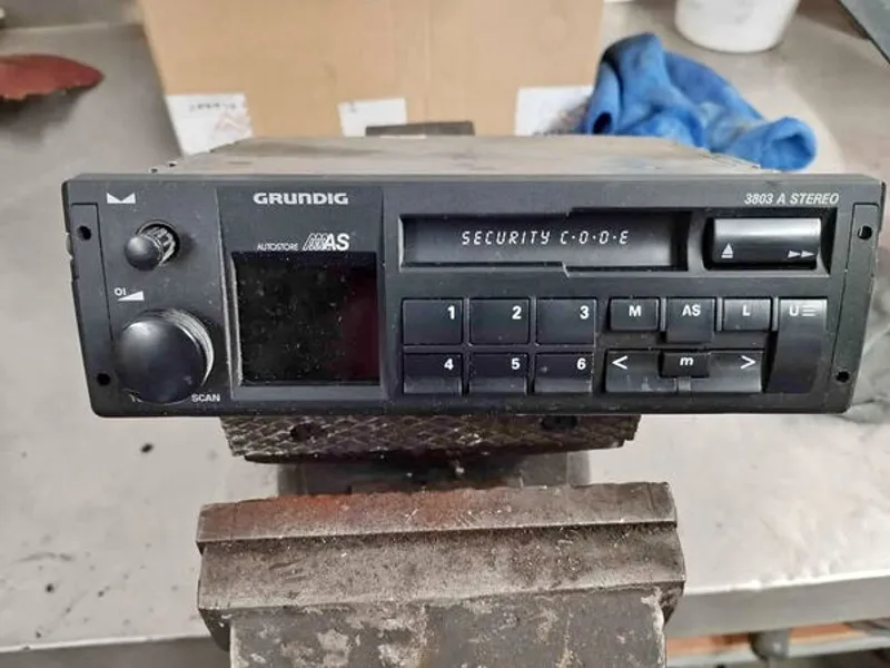 Auto Rádio Grundig Antigo