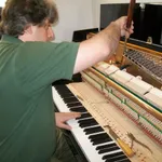 Técnico afinador de pianos. Lisboa 2