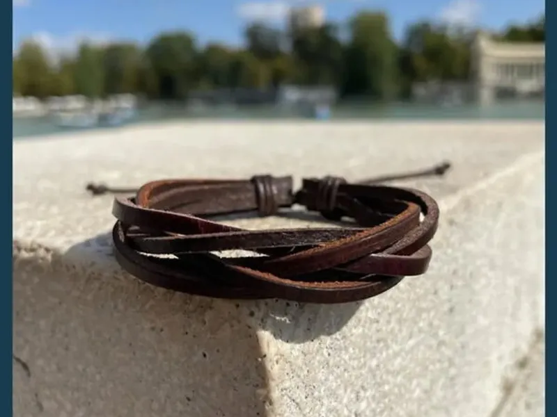 Pulseira em couro vegan