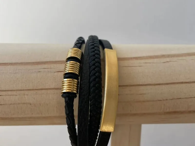 Pulseira multifacetada em Aço inoxidável + pele