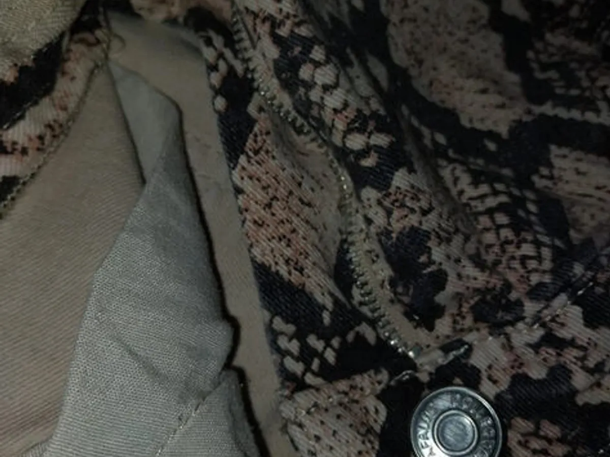 Calças Zara Efeito Pele de Cobra - Skinny Tamanho 