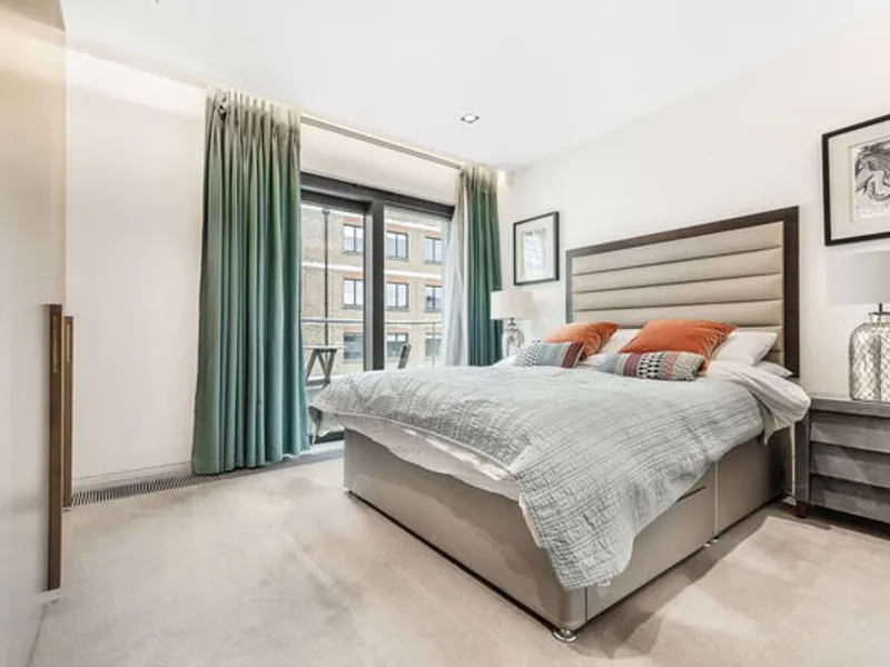 Piso de 3 dormitorios y 2 baños en alquiler