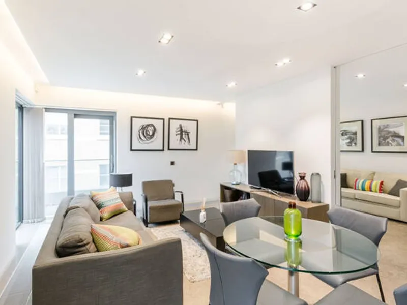 Piso de 3 dormitorios y 2 baños en alquiler