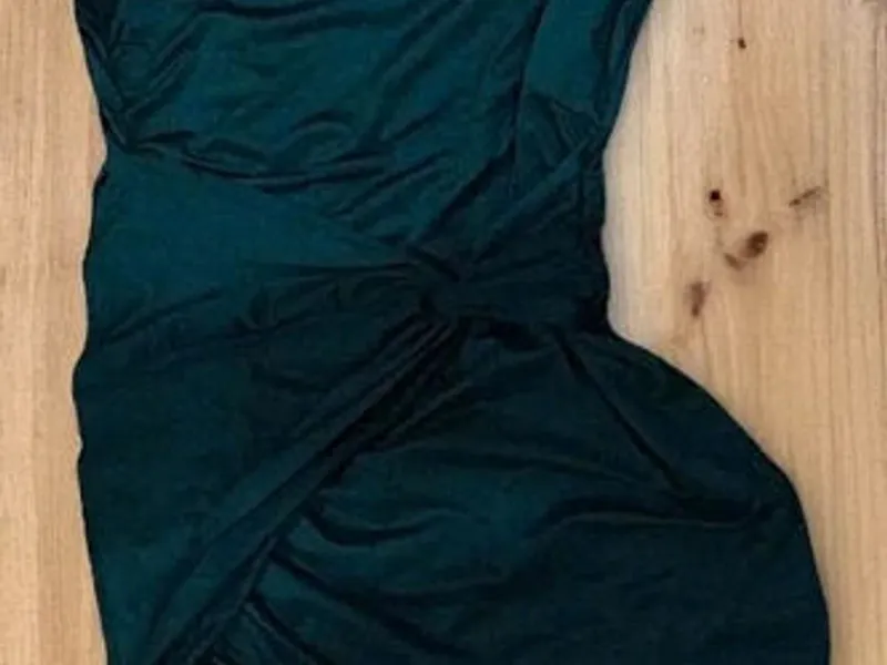 Vestido Ombro Único Verde Escuro – L