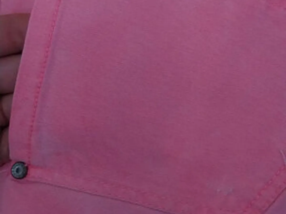 Calções Rosa Néon Desfiados – T38