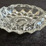 Cinzeiro de vidro redondo com 11,5 cms de diâmetro 1