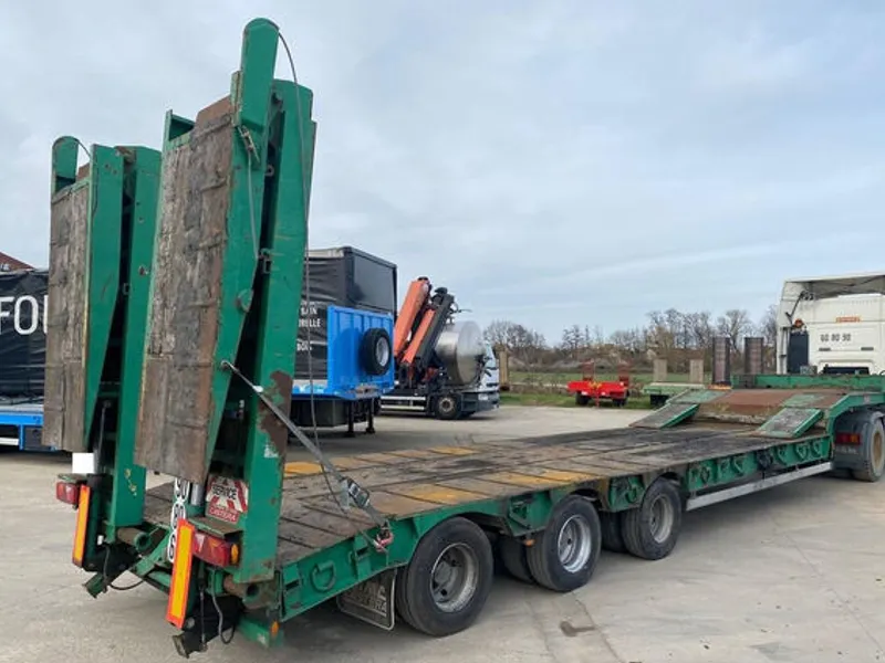 Semi-reboque CASTERA, 2012