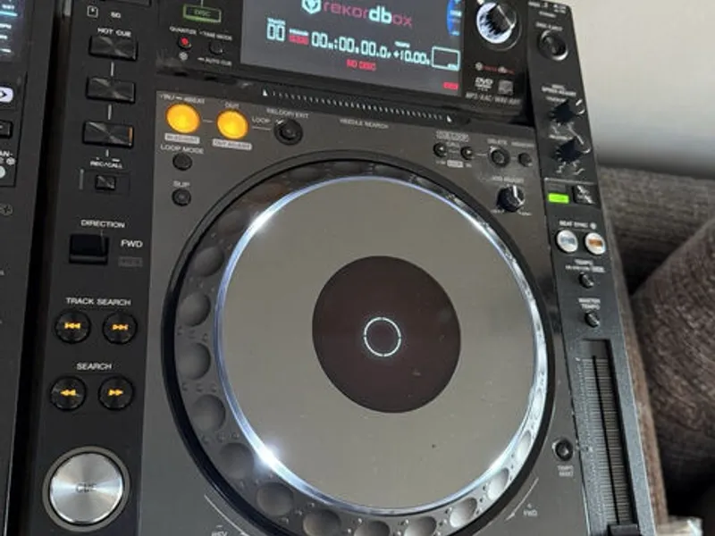 DJM900 Nexus e Colunas Ativas Cdj2000 Nexus X 2 Pl