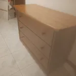 Vendo cama casal e mesas 3