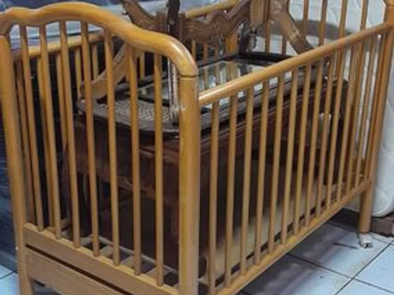 Berço em madeira
