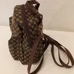 Pequena Mochila Castanha - Nova 2